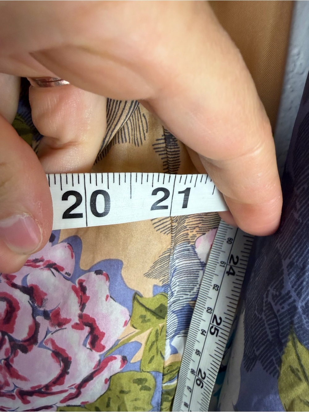 Johnny Was Silk Graphic Floral Printed Neck Tie Flowy Top Purple XS - Picture 8 of 10